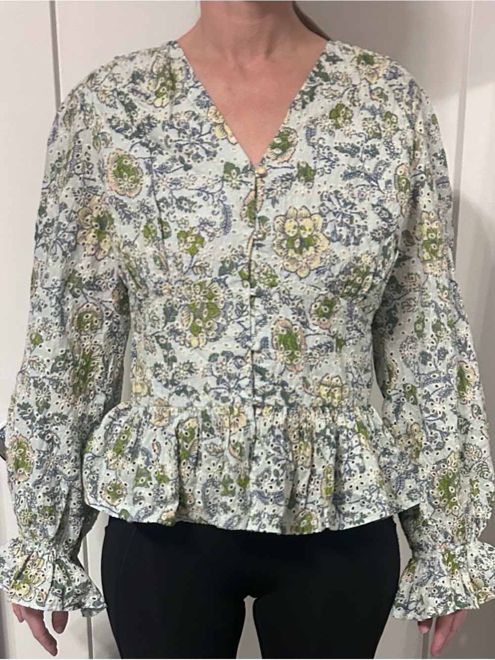 7 For All Mankind Floral Eyelet Peplum Blouse NWT Puff Sleeve Romantic S
